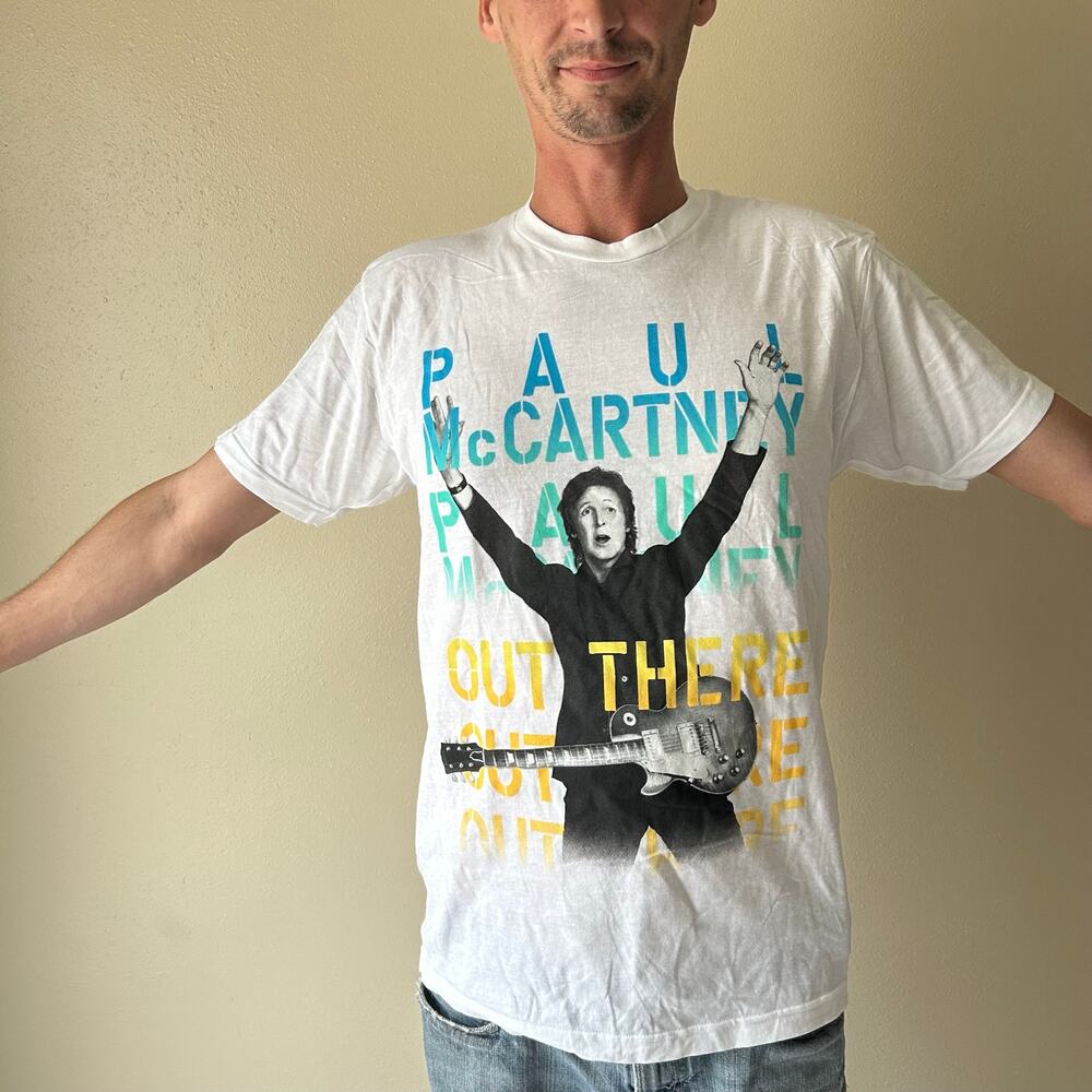 Paul McCartney White Out There 2015 T-Shirt Size Large
